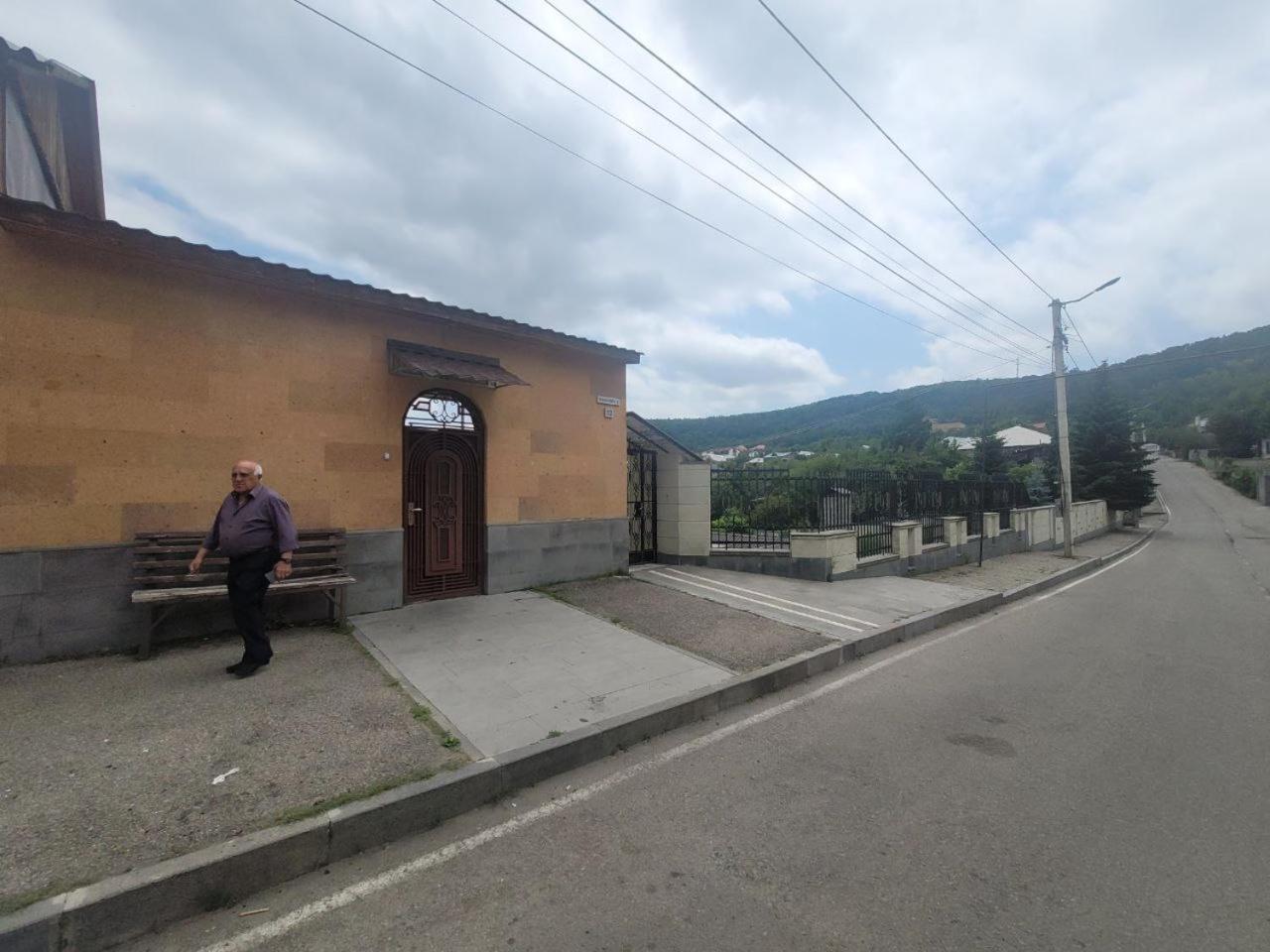 Tsaghkadzor Inn Guest House エクステリア 写真